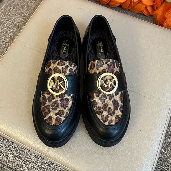 ❣️🆕 MICHAEL KORS Little Girls Madeline Penny
Leopard Print Loafers❣️ - Picture 5 of 12